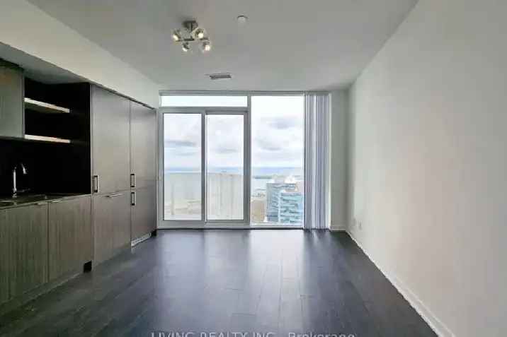 Harbourfront Bachelor for Lease