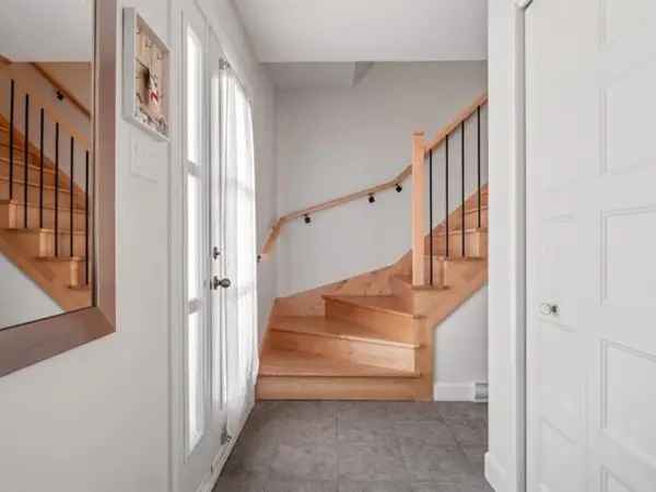 3-Bedroom Semi-Detached House for Sale in Sainte-Brigitte-de-Laval