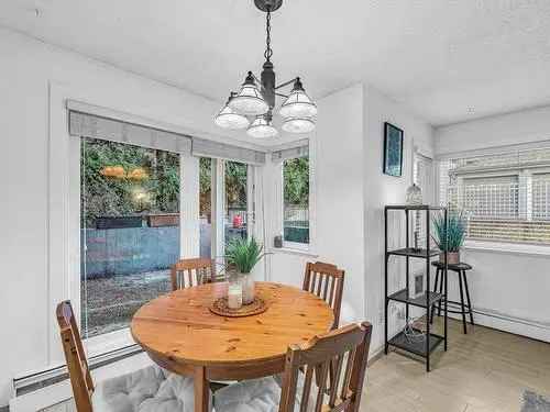 1 Bedroom Corner Unit in Mount Pleasant Complex