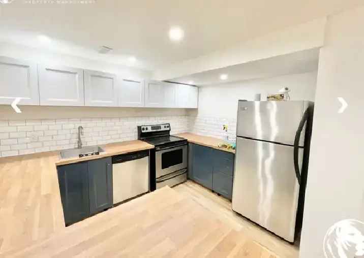 Fully renovated 2 bedroom unit in Overbrook/Vanier