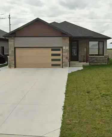 House For Sale in Chatham, Ontario