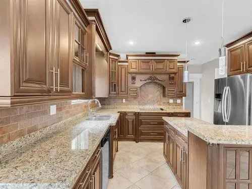 9 Bedroom 7 Bathroom House for Sale in Fleetwood Surrey