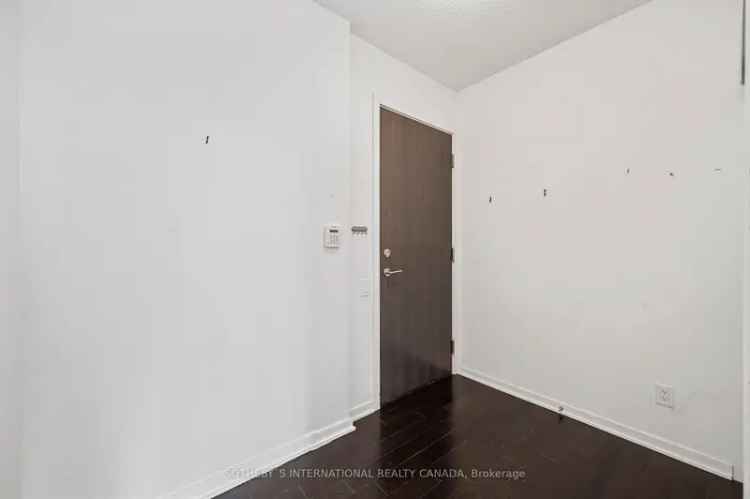 Condo For Sale in Toronto, Ontario