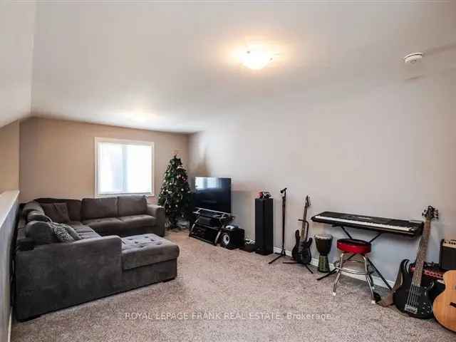 Semi Detached Bungaloft With Legal Duplex Amazing Investment