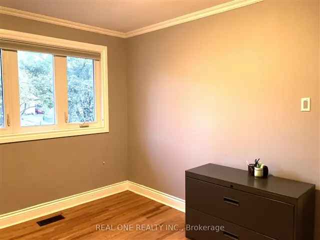 Updated 3-Bedroom Bungalow in Peel Village North