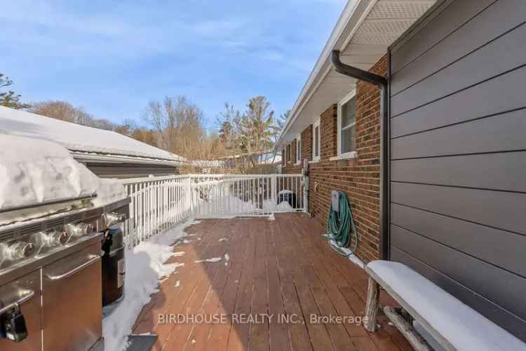 House For Sale in 225, Clifton Street, Kawartha Lakes, Ontario