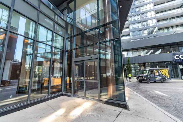 Bright Downtown Toronto Condo 1 Bedroom Parking West View