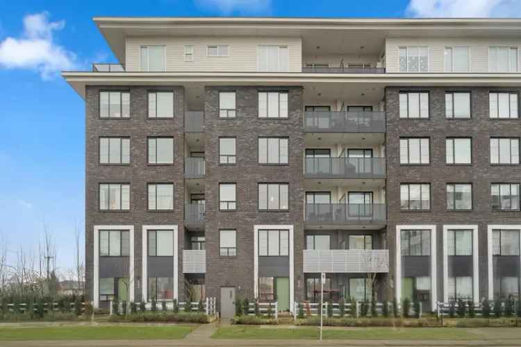 A $429,000.00 Apartment/Condo with 1 bedroom in Fleetwood Tynehead, Surrey