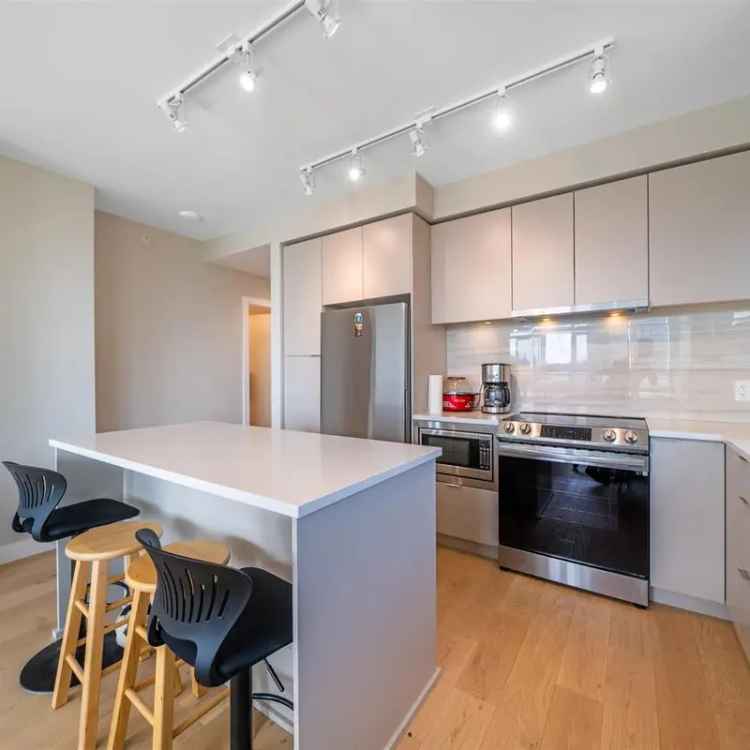 2 Bed 2 Bath Condo near SFU - 940 Sqft