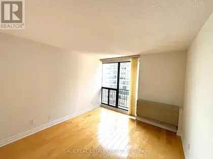 1 room apartment of 464 m² in Toronto