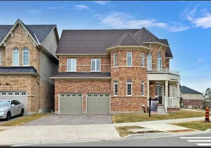 Stunning 4-Bedroom Home 2800+ sq ft Corner Lot