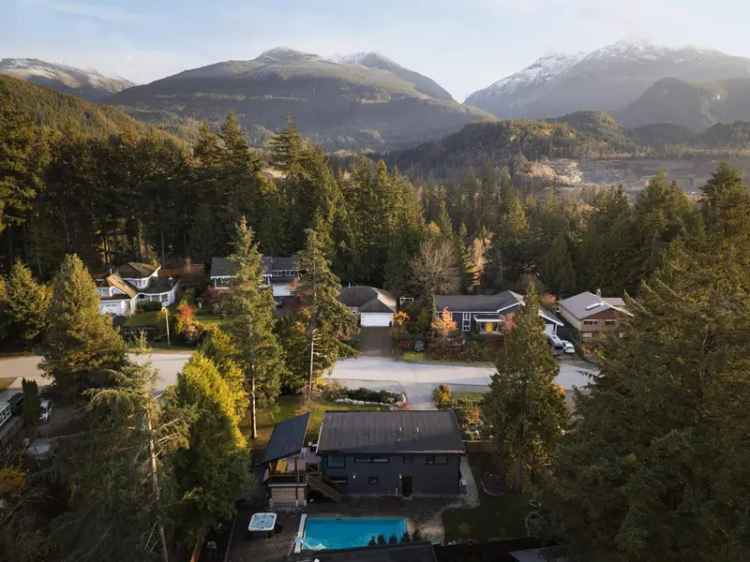 A $2,199,000.00 House/Single Family with 4 bedrooms in Garibaldi Highlands, Squamish