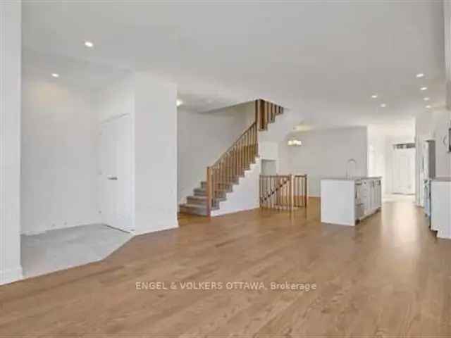 Luxury 3-Bedroom Home in Bridlewood Ottawa