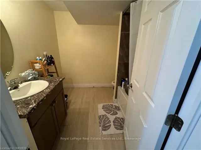 Lower Unit near Mohawk College - Custom Built Carpet Free