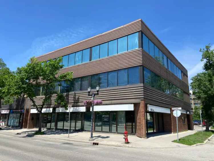 Office building For Rent in Thompson, Manitoba