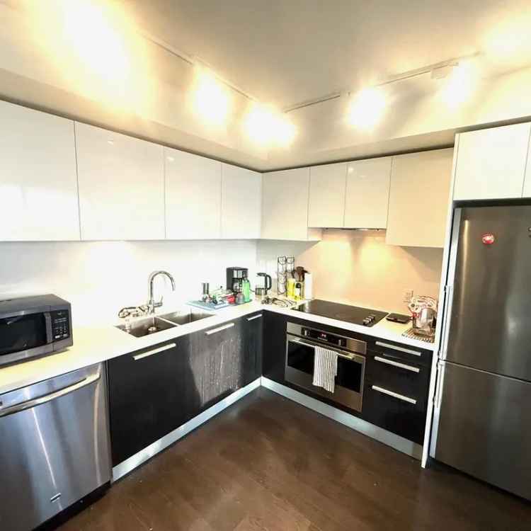 Metrotown 1 Bedroom Condo for Sale Silver by Intracorp