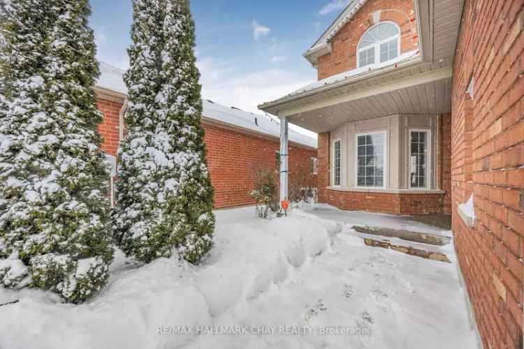 3-Bedroom 3-Bathroom House in Innisfil Near Parks and Amenities