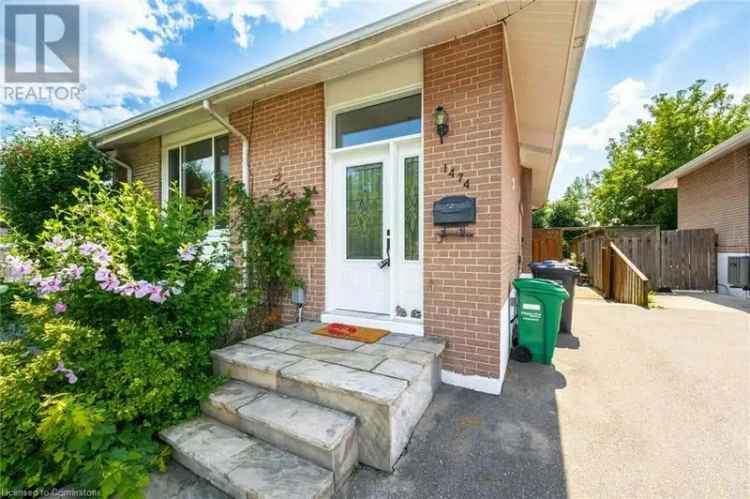 Mississauga Move-In Ready 2 2 Bedroom Semi-Detached Bungalow