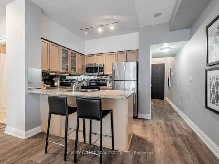 Condo For Sale in 761, Bay Street, Toronto, Ontario