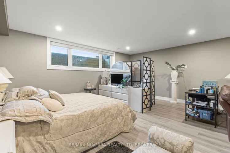 House For Sale in Toronto, Ontario