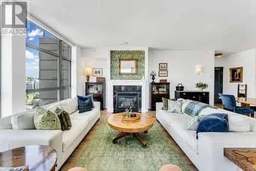 Luxury Sub Penthouse Corner Unit North Vancouver
