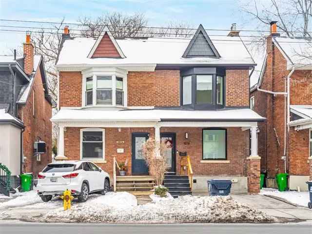 Midtown Toronto 3-Bedroom Home Near Yonge Eglinton