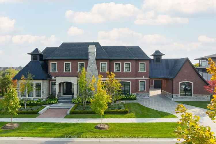 Rent elegant house in serene ravine lot with pool in Kleinburg