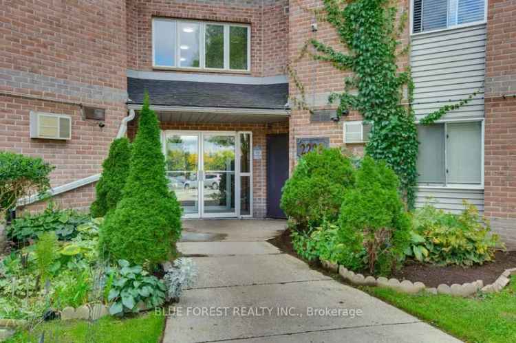 Condo For Sale in Thames Centre, Ontario