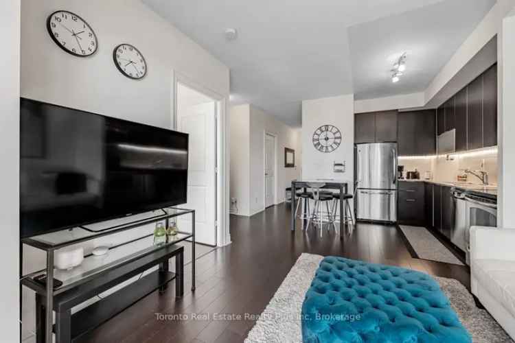 Condo For Sale in 16, Brookers Lane, Toronto, Ontario