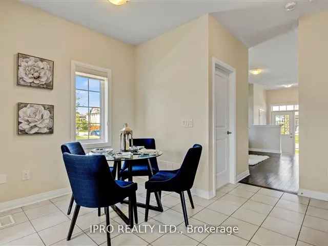 Beamsville Corner Townhouse  Family Friendly 4-Year-Old Home