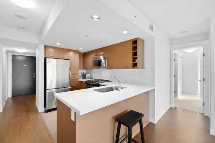 Paloma 2 Richmond: 2 Bed 2 Bath Corner Unit with City Views