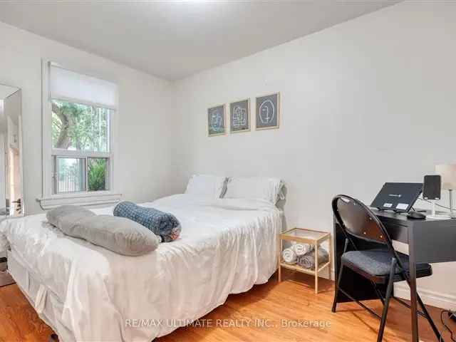 Cozy Detached Bungalow Perfect for First-Time Home Buyers