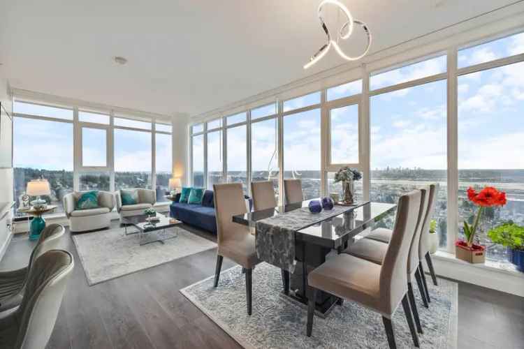 Condo For Sale in Coquitlam, British Columbia