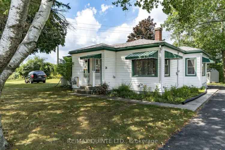 House For Sale in 20, Roger Street, Picton, Ontario