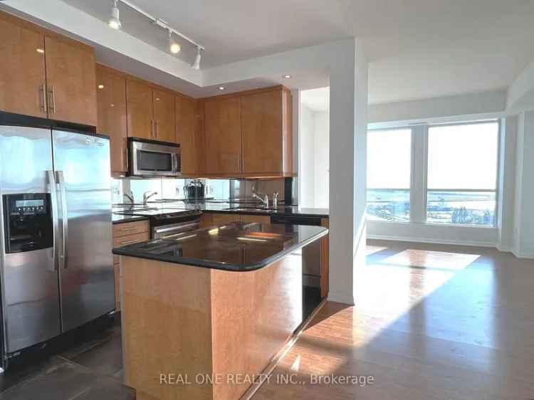 Condo For Sale in 628, Fleet Street, Toronto, Ontario