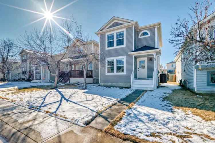 House For Sale in Calgary, Alberta