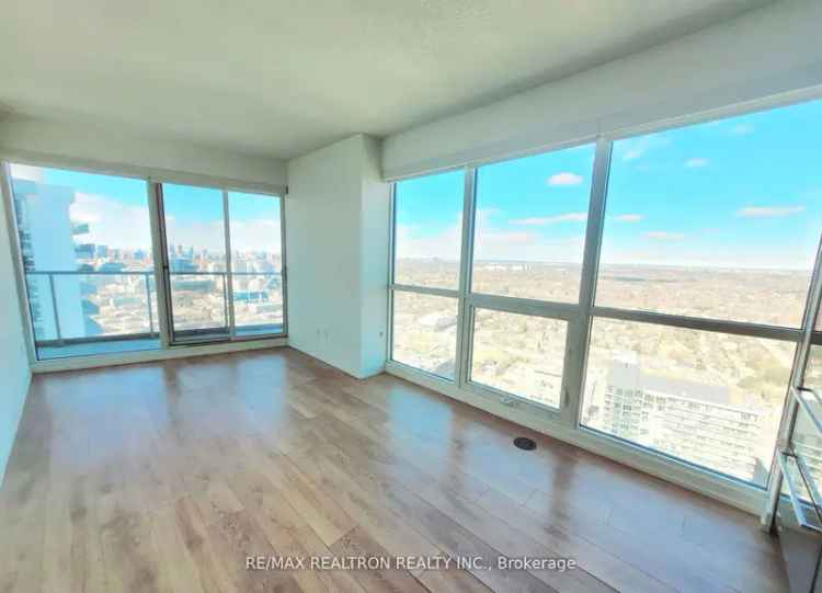 Rent Corner Split Level 2 Bedroom Condo with Amenities and Stunning View