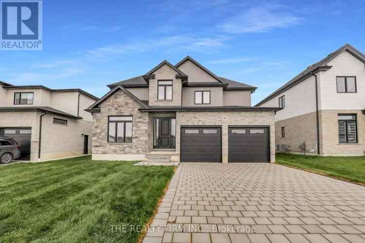 Luxury 4 Bedroom Home in Thamesford