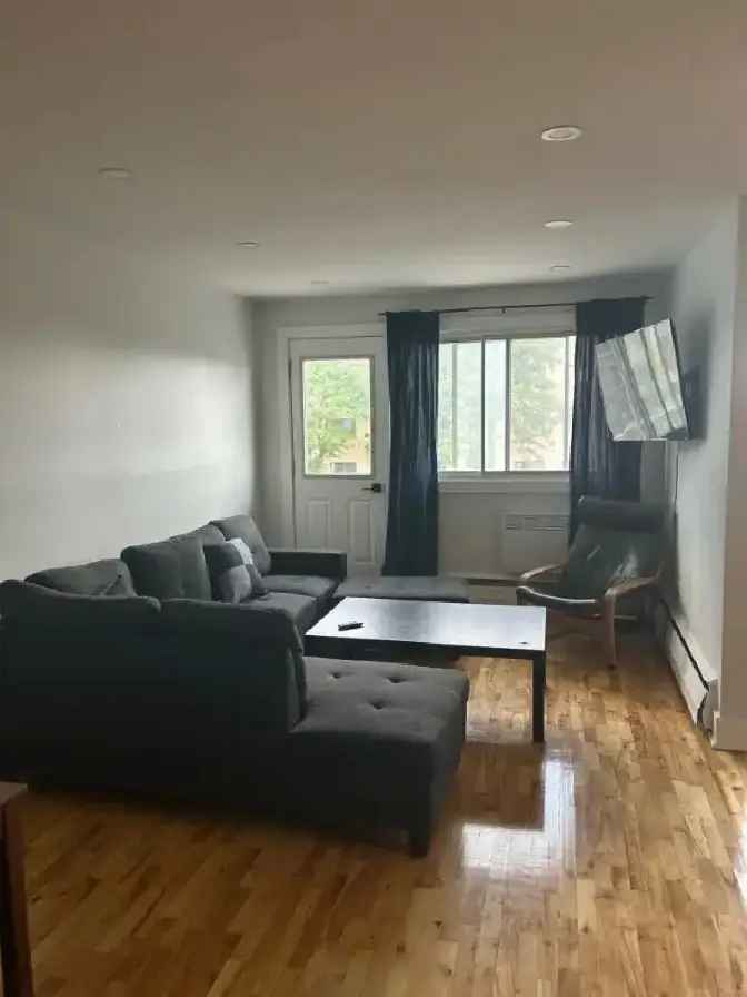 Chambre à louer dans appartement 4 1/2 Villeray TOUT INCLUS