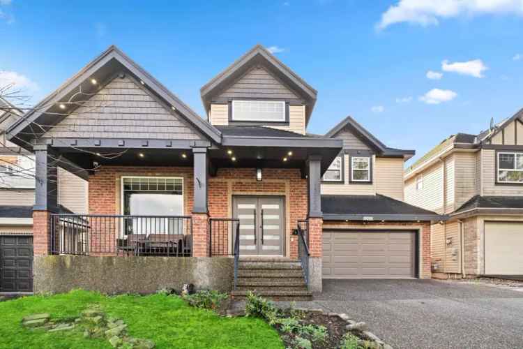 7 Bed 6 Bath House in Panorama Ridge Surrey