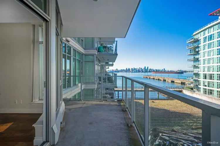 Buy luxury waterfront condo in Lower Lonsdale with stunning views