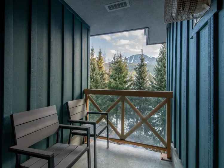 Buy Apartment Condo in Whistler Village with Resort Amenities