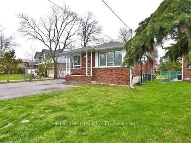 House For Sale in Richmond Hill, Ontario