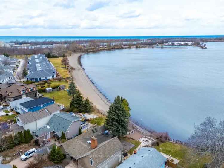 Luxury Lakefront Home in St Catharines Port Weller 3 Bed 3.5 Bath