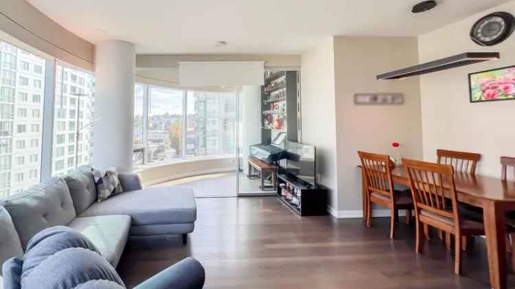 809 1661 ONTARIO Street in Vancouver: False Creek Condo for sale in “SAILS” (Vancouver West)  : MLS®# R2958274