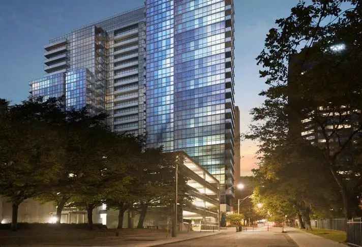 210 Simcoe Street Condos Toronto - Downtown Living