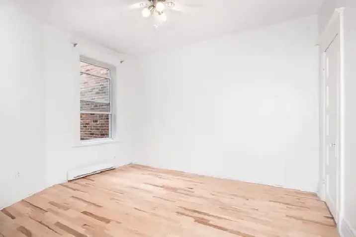 Renovated 3 Bedroom 5 12 Ville Marie Near Frontenac Metro