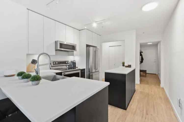Lower Lonsdale Condo for Sale in Coronado Polygon