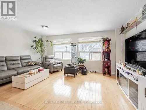 4-Bedroom Townhouse Glen Park West Toronto - Two Kitchens and Rental Potential