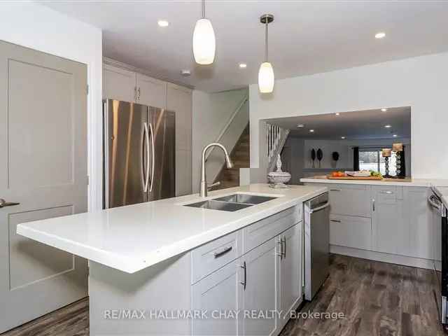 3 Bed 2 Bath Backsplit Home Open Concept Kitchen Family Friendly